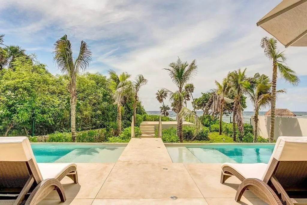 Akumal Bay With Access To The Beach 7 Rooftop Pools Apartment